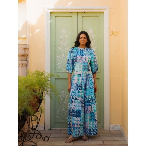 Ophelia & Indigo Dresses & Skirts - New with tags. Women’s Ophelia and Indigo Preppy Stretch Maxi Skirt Size XS .